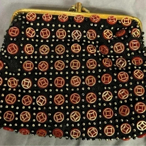 Vintage Beaded 70's makeup Pouch - Picture 3 of 3